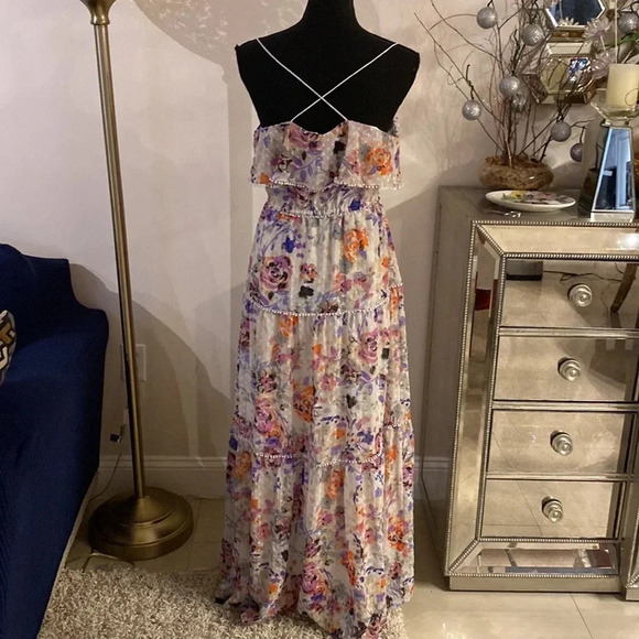 Likely dress size large - Picture 4 of 8